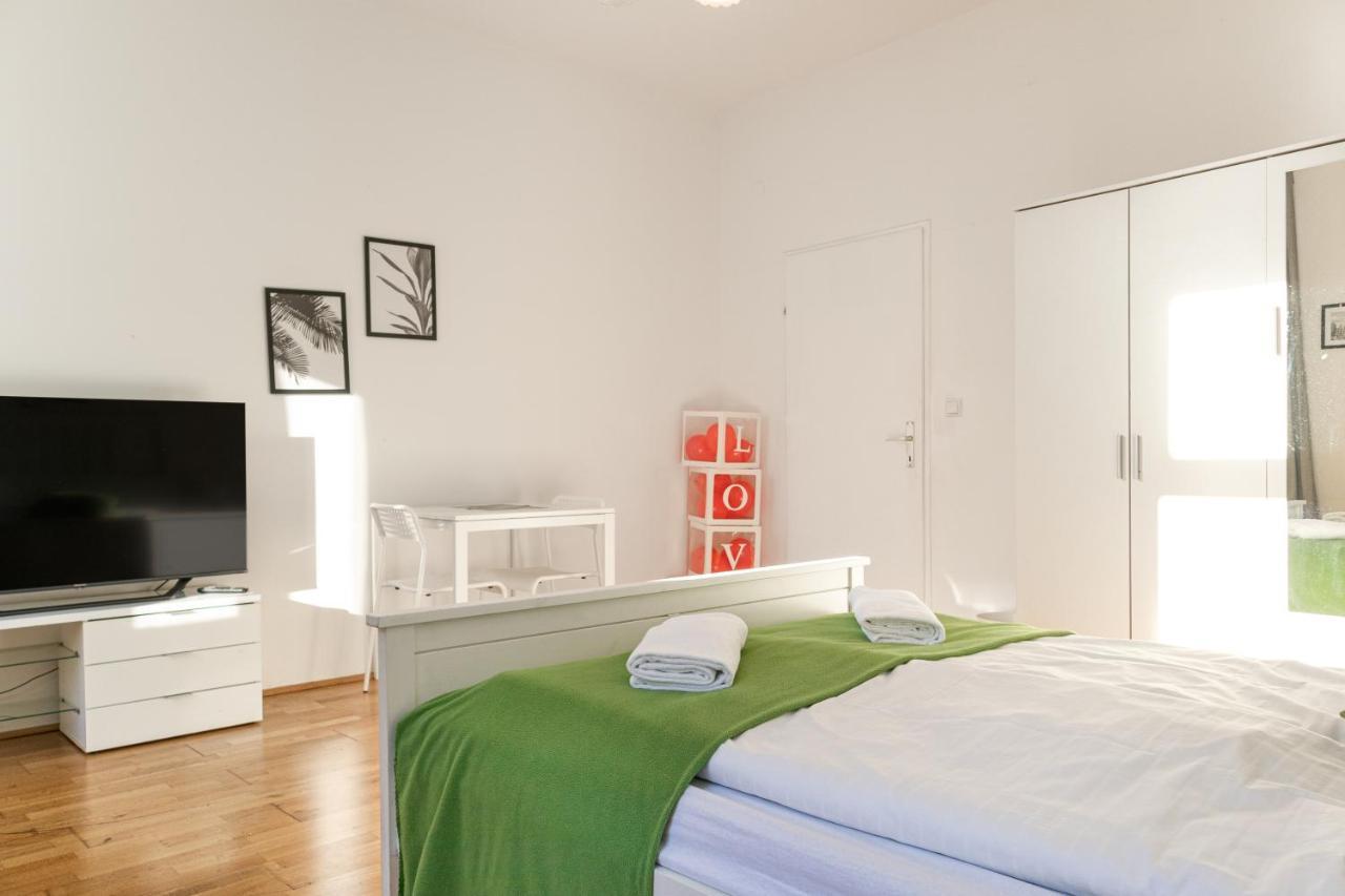 Comfortable 3Br Shared Apart. - Suitable For Long Stays Wien Ngoại thất bức ảnh
